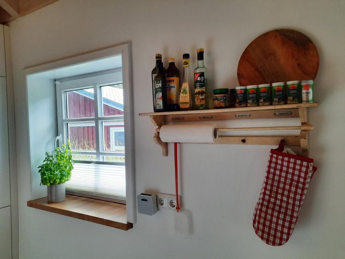 Idyllisches Schwedenhaus In Ruhiger Hanglage